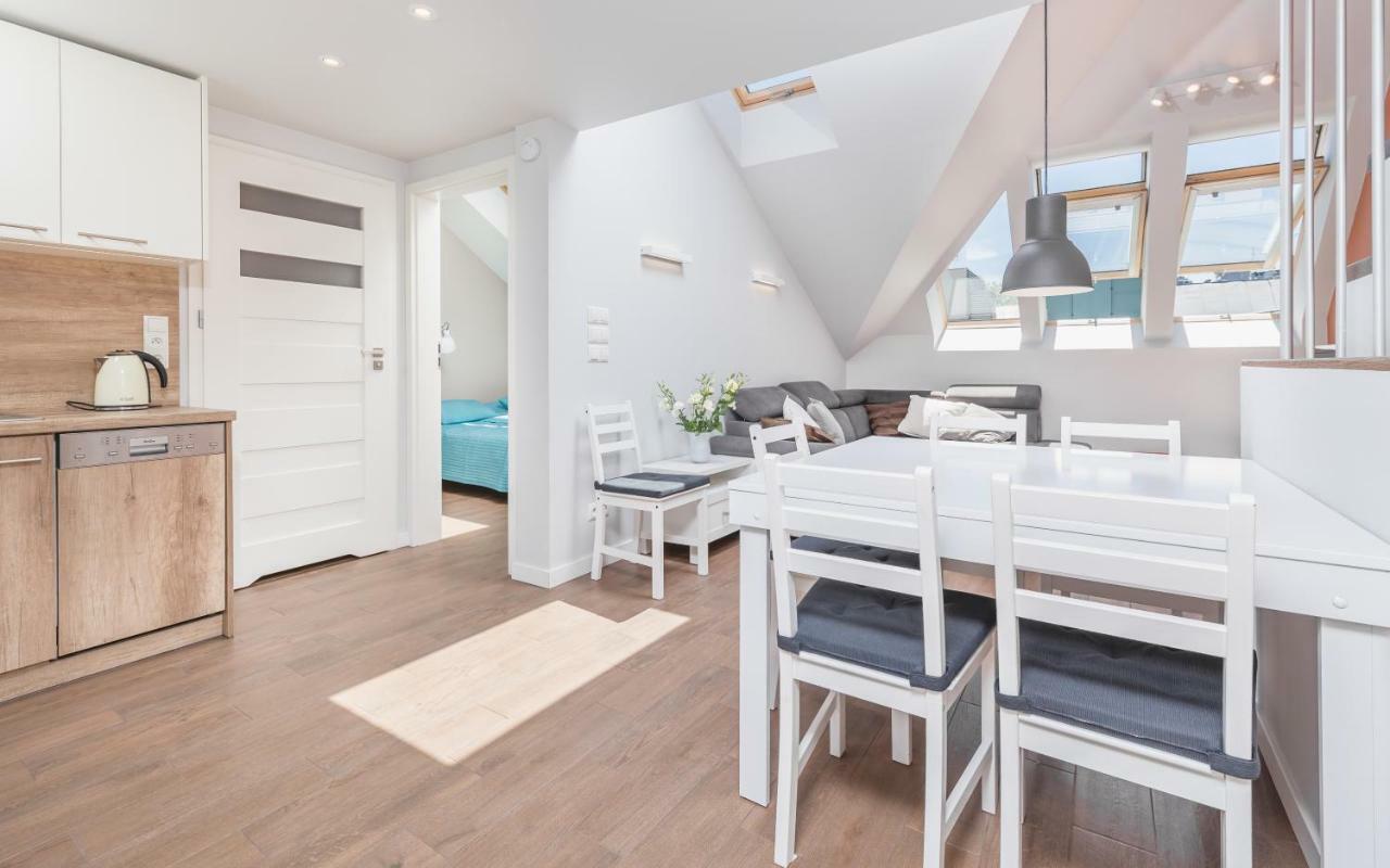 Cheerful Air Conditioned Apartment With Mezzanine And Parking - Old Town 크라쿠프 외부 사진