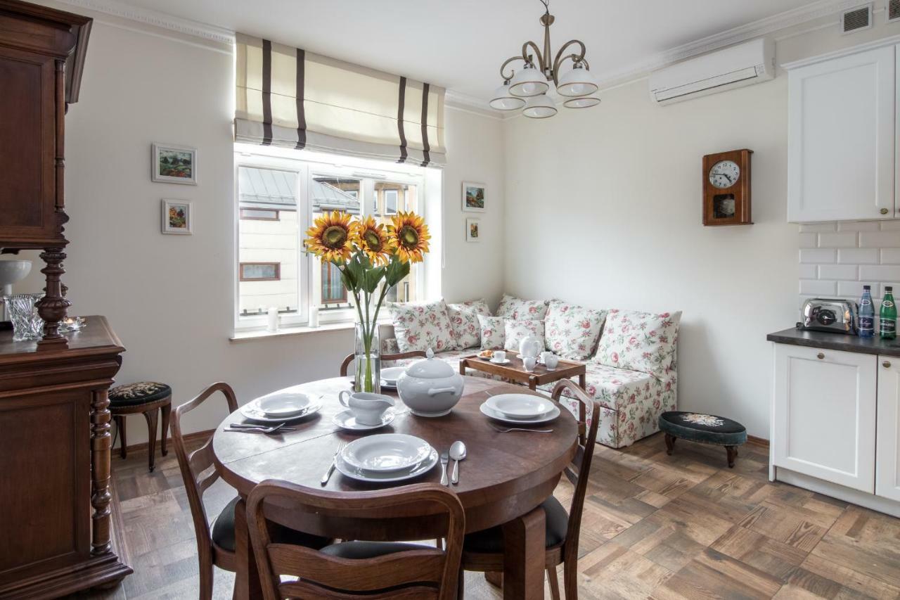 Cheerful Air Conditioned Apartment With Mezzanine And Parking - Old Town 크라쿠프 외부 사진