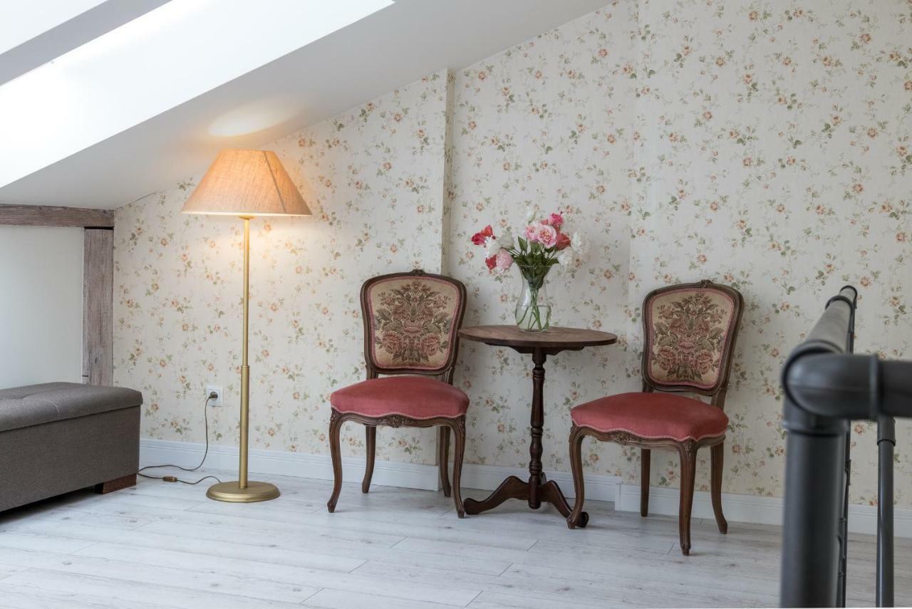 Cheerful Air Conditioned Apartment With Mezzanine And Parking - Old Town 크라쿠프 외부 사진