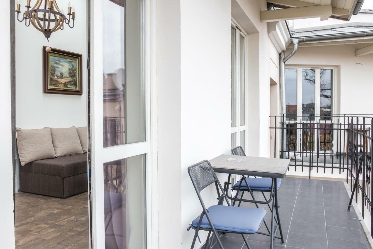 Cheerful Air Conditioned Apartment With Mezzanine And Parking - Old Town 크라쿠프 외부 사진