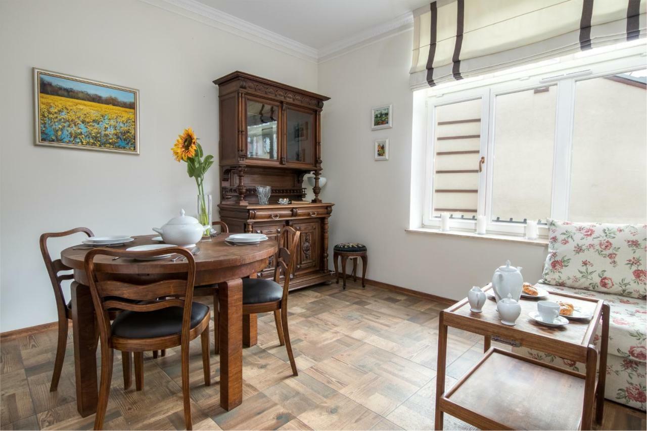 Cheerful Air Conditioned Apartment With Mezzanine And Parking - Old Town 크라쿠프 외부 사진