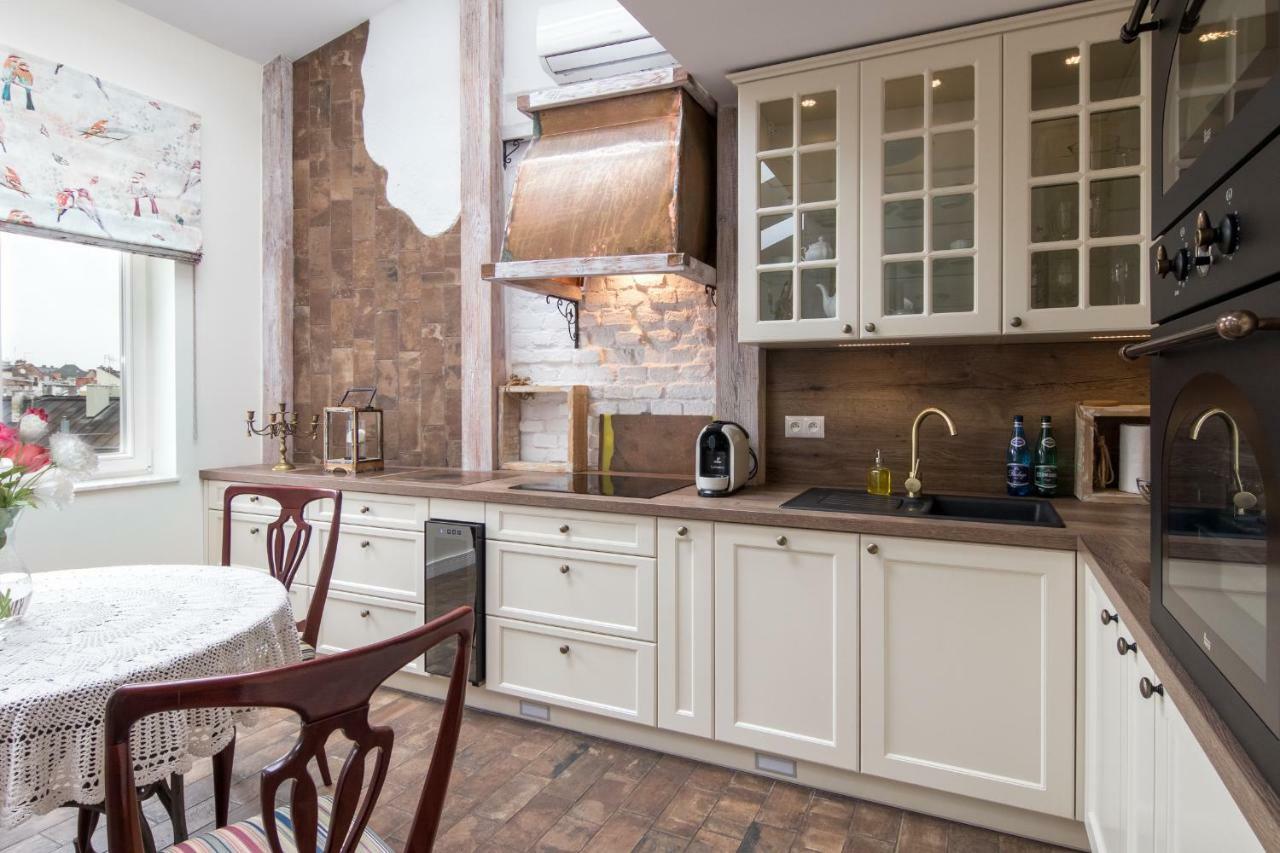 Cheerful Air Conditioned Apartment With Mezzanine And Parking - Old Town 크라쿠프 외부 사진