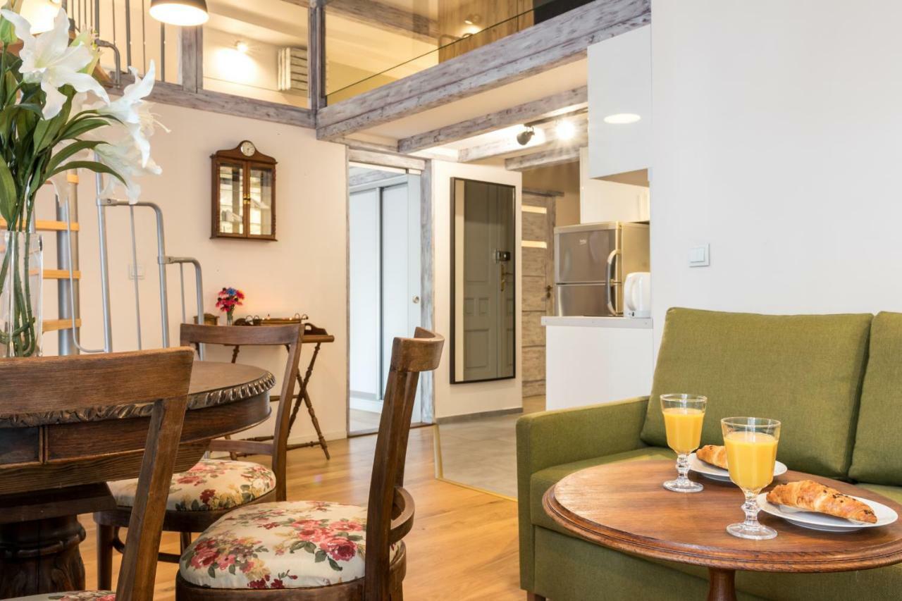 Cheerful Air Conditioned Apartment With Mezzanine And Parking - Old Town 크라쿠프 외부 사진