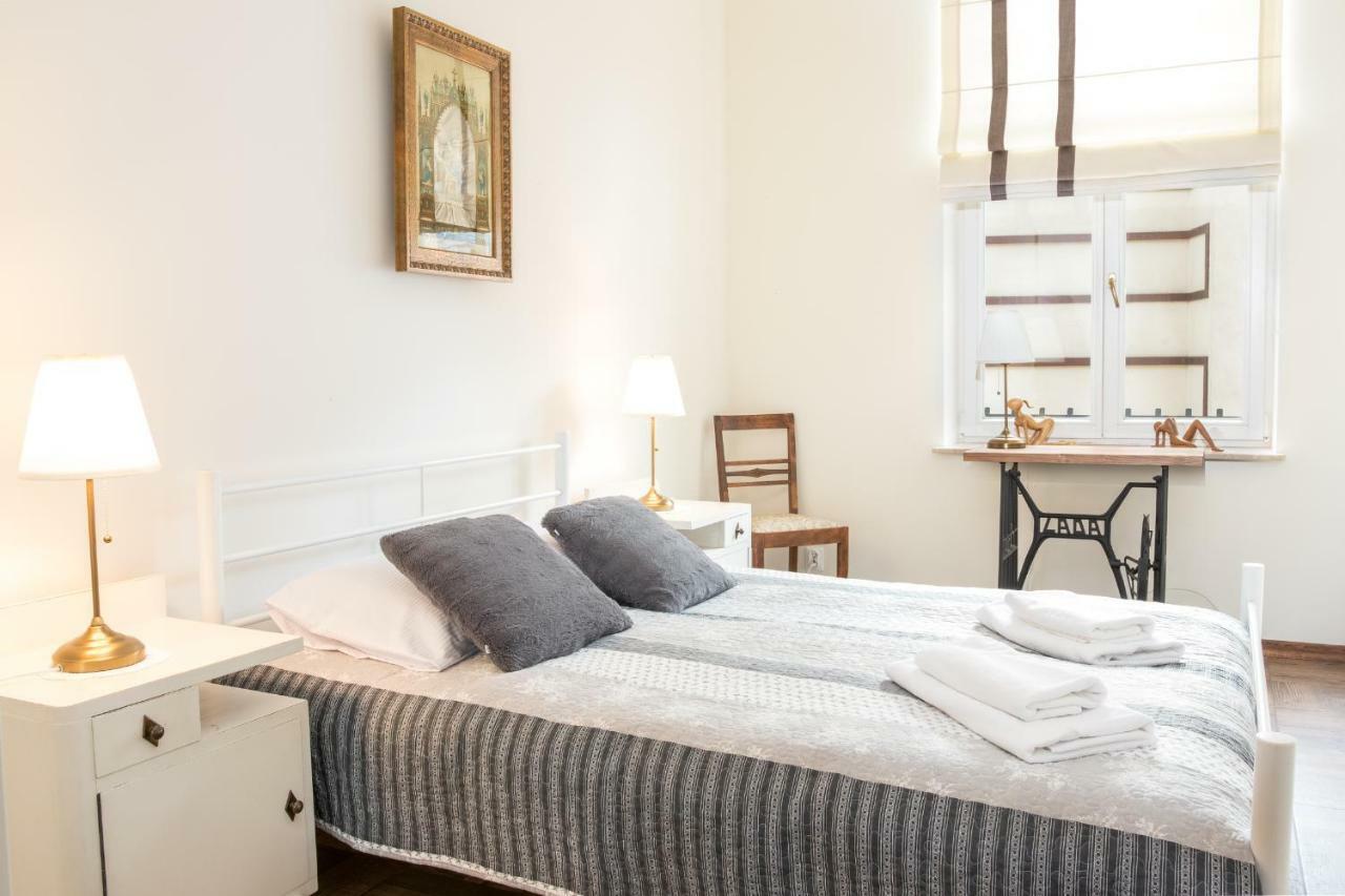 Cheerful Air Conditioned Apartment With Mezzanine And Parking - Old Town 크라쿠프 외부 사진