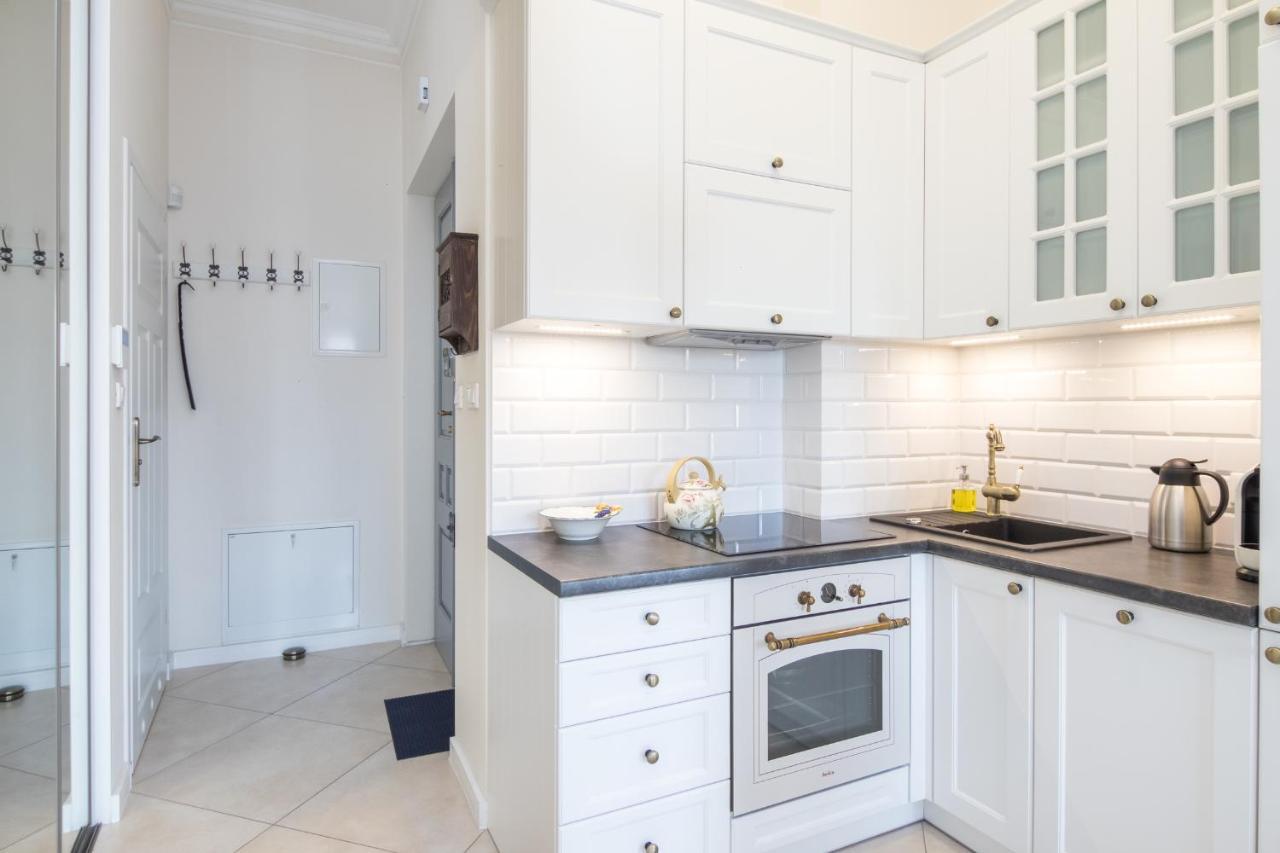 Cheerful Air Conditioned Apartment With Mezzanine And Parking - Old Town 크라쿠프 외부 사진