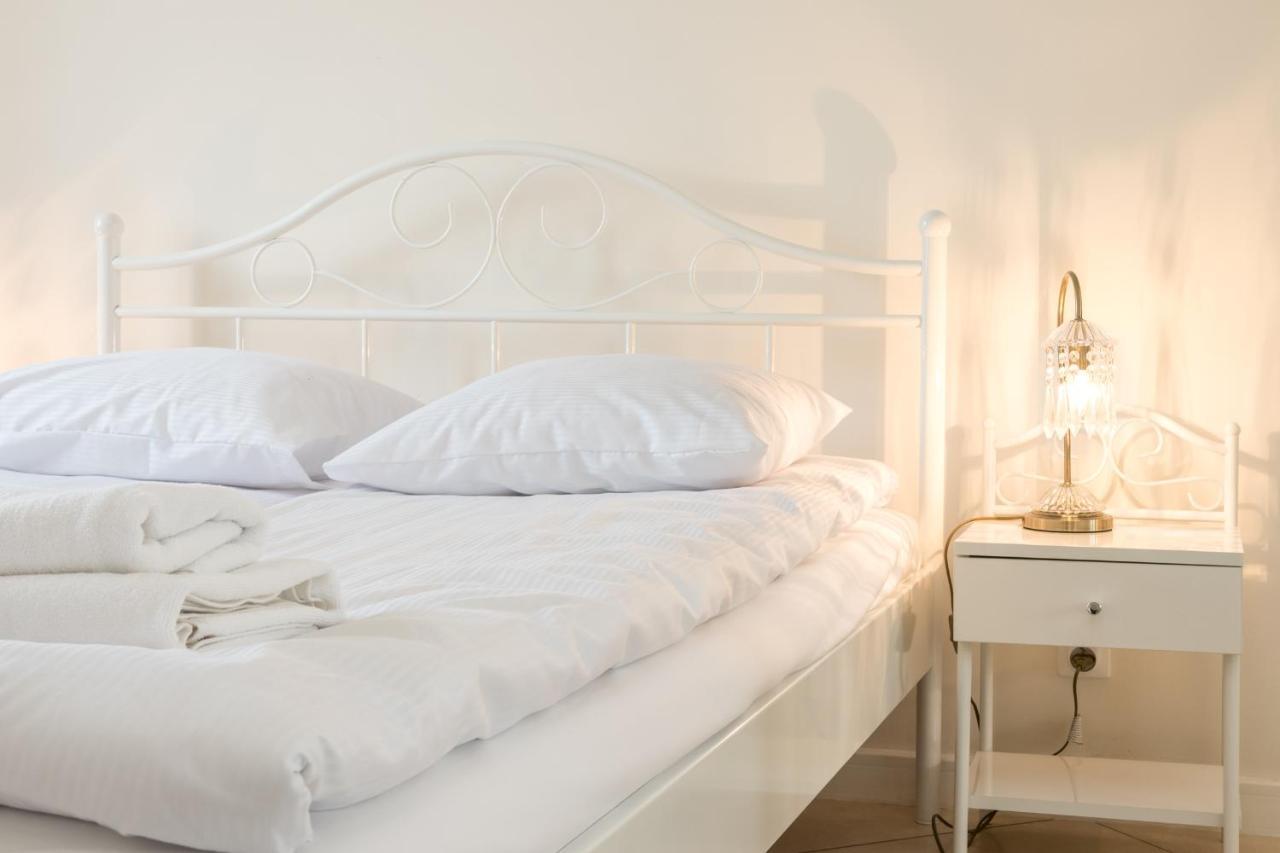 Cheerful Air Conditioned Apartment With Mezzanine And Parking - Old Town 크라쿠프 외부 사진